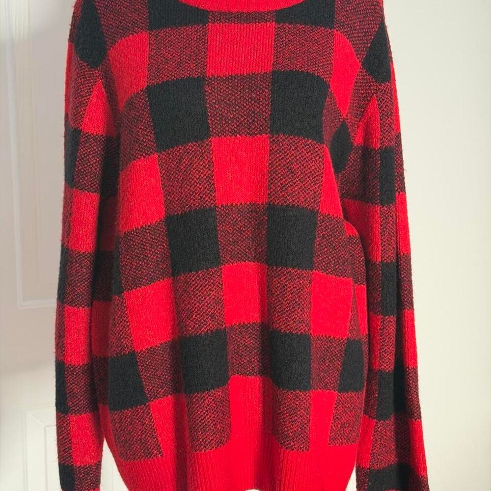 Old Navy Red and Black Sweater